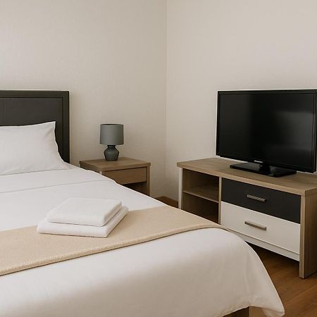 Apartment And Rooms D&J Zabljak  Ngoại thất bức ảnh